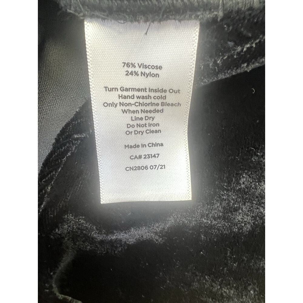 Talbots Vintage Velvet Silk Button Up Long Sleeve Shirt Womens Size S Black - Picture 8 of 8